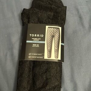 NWT lace unlined leggings form torrid